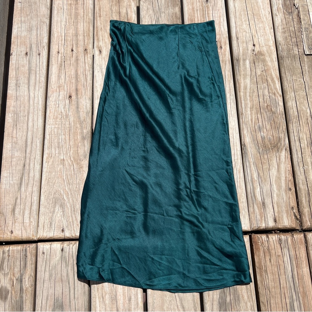 Madewell silky green maxi skirt NWOT - Picture 4 of 4
